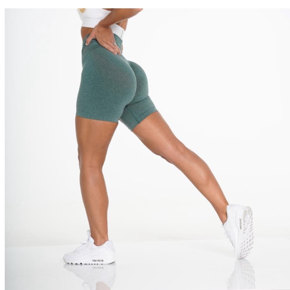 NVGTN forest green pro short size SMALL